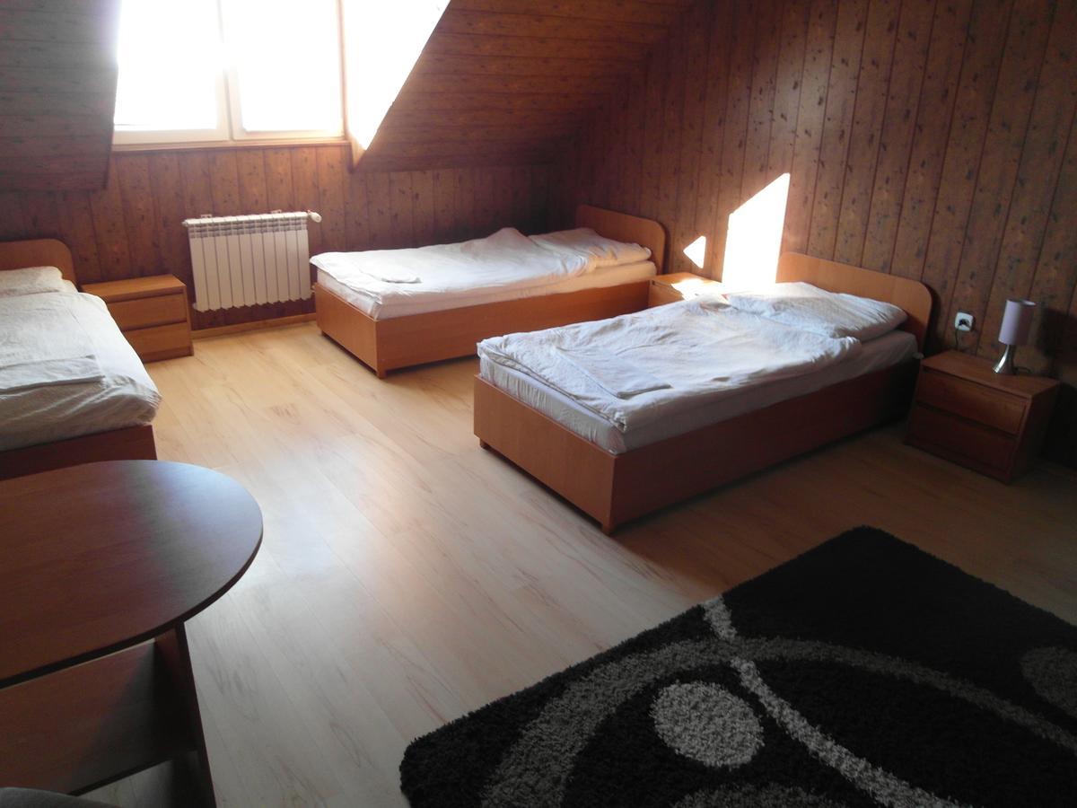 Pomorska Zajazd Restauracja Czaplinek Esterno foto