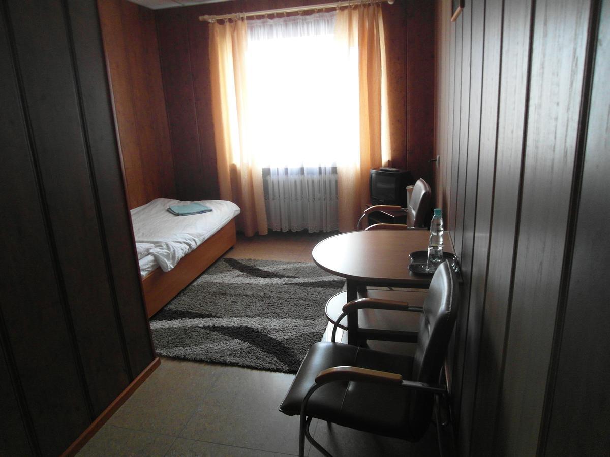 Pomorska Zajazd Restauracja Czaplinek Esterno foto